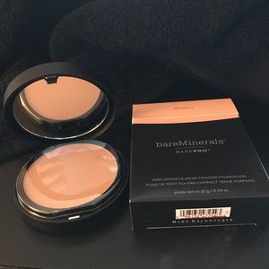 Bare minerals bare pro powder in natural